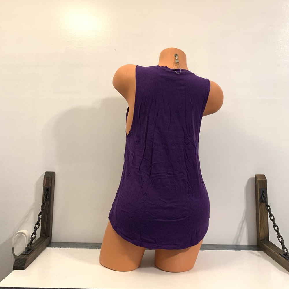 Purple Muscle tee - Picture 3 of 3
